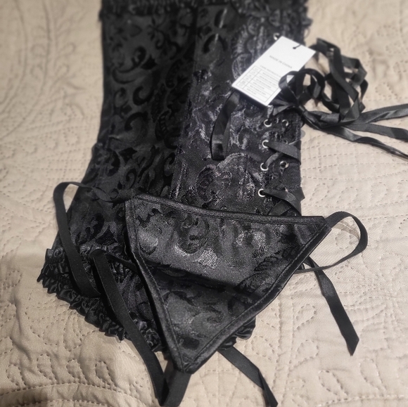 VALENTINES SPECIAL - Picture 3 of 3